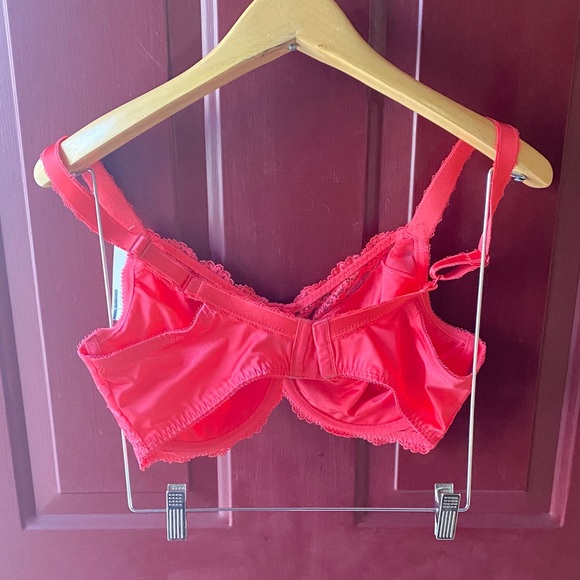 Wacoal Vibrant Red Lace Bra - Picture 7 of 8